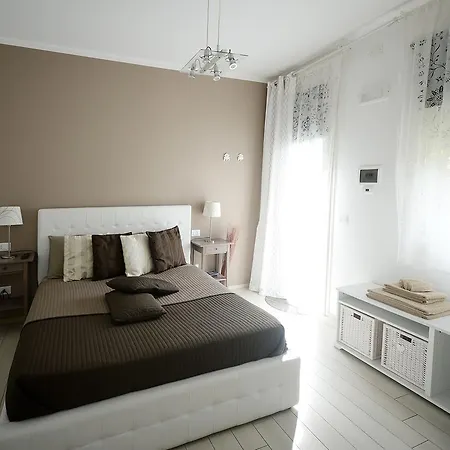 Bed & Breakfast Dimora Delle Emme 3*